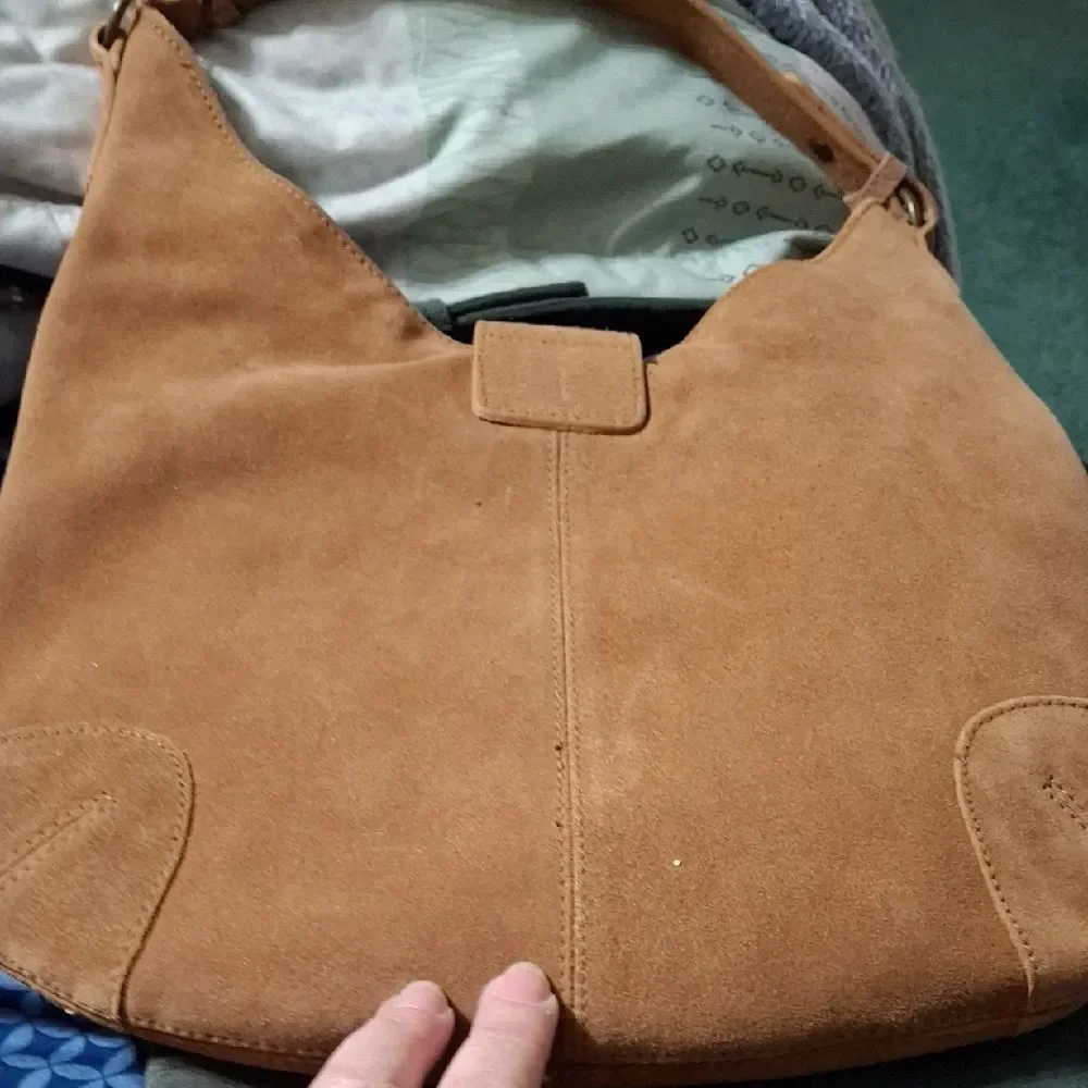 Unbranded price one